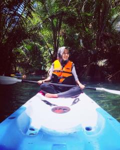 Krabi Hiddel Lagoon Kayaking Tour